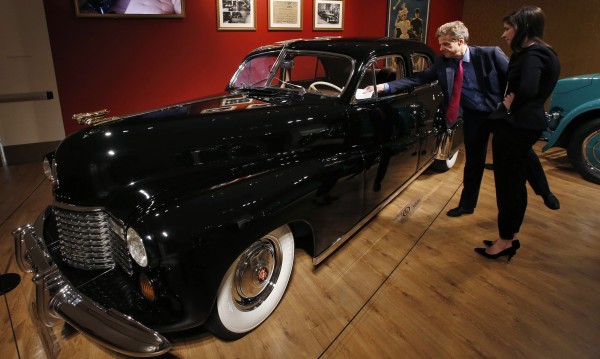 Автомобилът на Едуард VIII  ще бъде продаден за над 800 хил. долара