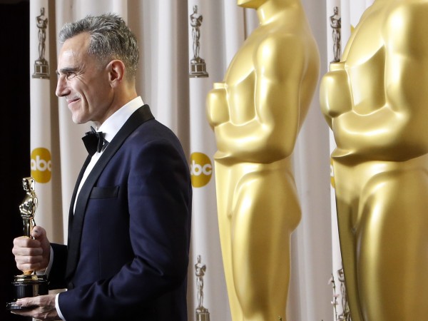 Трикратният носител на награда "Оскар" Даниъл Дей-Луис приключва актьорската си