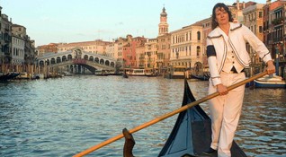 Германката Александра Хай призната за първата жена гондолиер във Венеция обяви