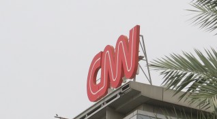 Трима журналисти от новинарския екип на CNN подадоха оставки и