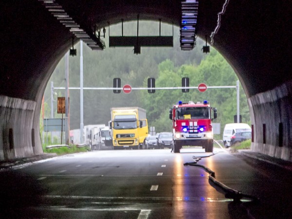 Тунел "Ечемишка" в посока Варна ще бъде отворен отново за