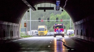 Тунел Ечемишка в посока Варна ще бъде отворен отново за