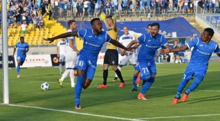 Левски победи с 3 1 черногорския Сутиеска в мач от първия