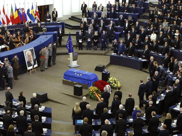 В сградата на Европейския парламент в Страсбург започна церемонията в