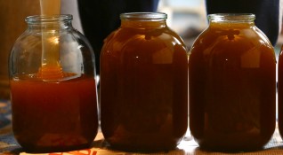 Медицинските свойства на пчелния мед са познати от хилядолетия на
