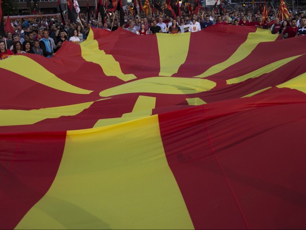 Осем от десет македонски граждани виждат враг в някоя от