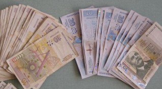 59 годишна жена от Габрово е дала на измамници 13 хиляди