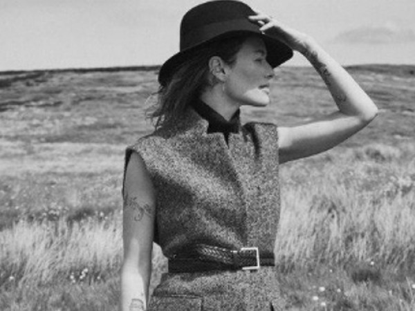 Британската актриса Лина Хийди се появи на корицата на юлския
