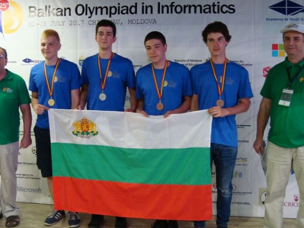 Българският национален отбор по информатика завоюва един златен, един сребърен