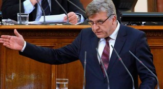 Соцдепутатът Манол Генов отива на съд с обвинение в купуване