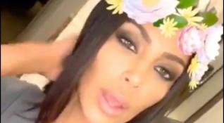 Риалити героинята Ким Кардашян сгафи сериозно със селфи в Snapchat То