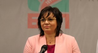Червената шефка Корнелия Нинова реагира остро на решението на правителство