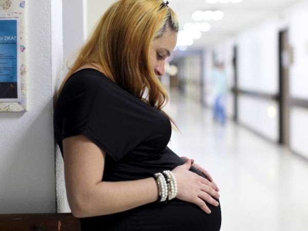 Най-важното и понякога малко притеснително за бременните е надаването на