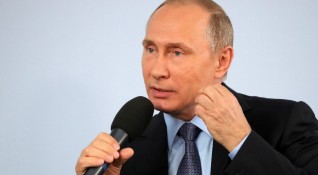 Владимир Путин изрази днес надежда че диалогът му с президента