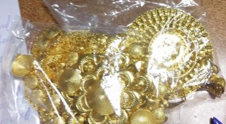 Общо 230 грама златни бижута и 118 грама сребърни накити