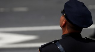 Австралия осъмна днес шокирана от новината за полицейското убийство погрешка