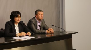 Лидерката на БСП Корнелия Нинова призова партиите към национално обединение