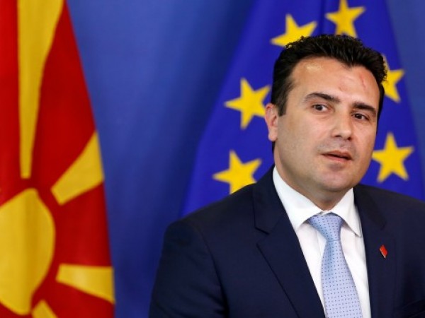 Министър-председателят на Македония Зоран Заев коментира пред парламентарната комисия за