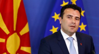 Министър председателят на Македония Зоран Заев коментира пред парламентарната комисия за