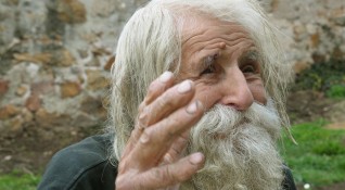 Живият светец дядо Добри празнува днес 103 тия си рожден ден