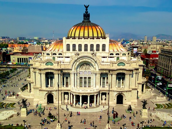 Мексико е една от най-красивите държави в света. От бикоборството