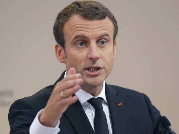 Франция планира да отвори приемни центрове в Либия, за да
