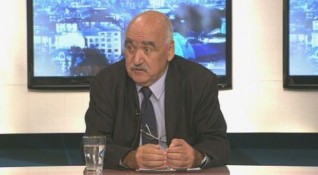 Новият шеф на НЗОК проф Камен Плочев когото депутатите избраха