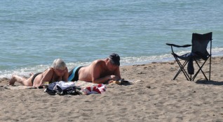 Щипалки и мушички щурмуваха плажовете по Южното Черноморие оплакват се