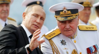 Руският президент Владимир Путин каза че 755 американски дипломати трябва