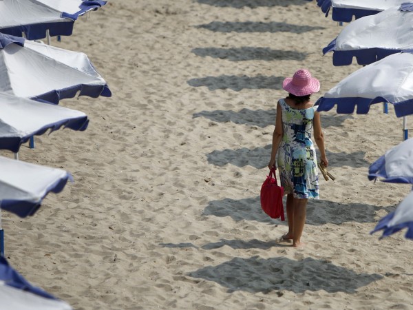 Лятото на българина минава по българските и по гръцките плажове.