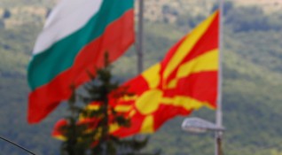 Договорът за приятелство добросъседство и сътрудничество с България предизвиква в