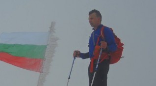 Най успешният български алпинист Боян Петров се завърна в България след