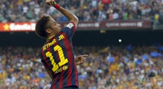 Бразилската звезда Неймар официално премина от Барселона в ПСЖ за