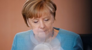 Германският канцлер Ангела Меркел заяви днес че не съществува военно