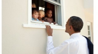Туит на доскорошния президент на САЩ Барак Обама след шествието
