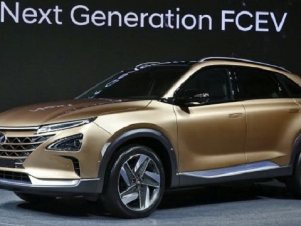 Корейският производител Hyundai представи предсериен вариант на нов SUV, задвижван