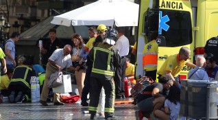 Петдесет и четири от пострадалите при терористичните атаки в Барселона