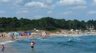 Целият плаж при къмпинг Корал вече е достъпен съобщи БНР По рано