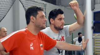 Селекционерът на волейболните национали Пламен Константинов определи групата за предстоящото