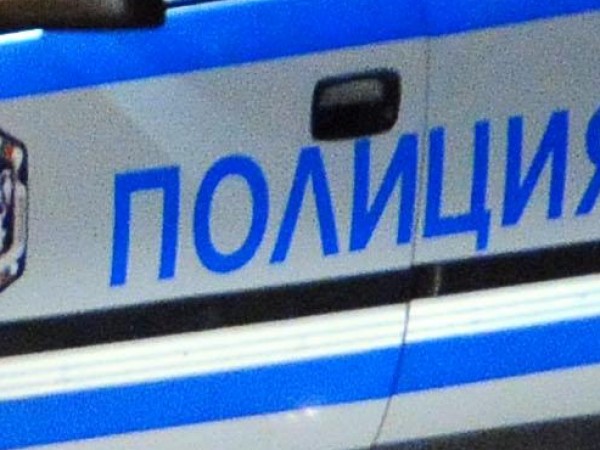 С автомат "Калашников" е стреляно по гараж в град Сандански.