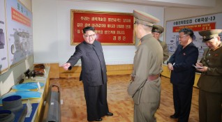 Северна Корея публикува снимки на които се виждат чертежи на