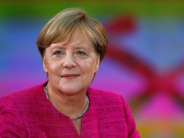 Ангела Меркел се е откъснала от действителността, заяви Мартин Щулц,