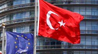 Председателят на Европейската комисия Жан Клод Юнкер заяви че Турция която