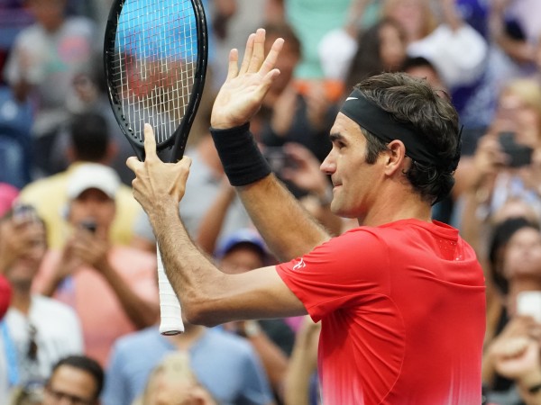 Петкратният шампион Роджър Федерер (Швейцария) записа втора петсетова победа и
