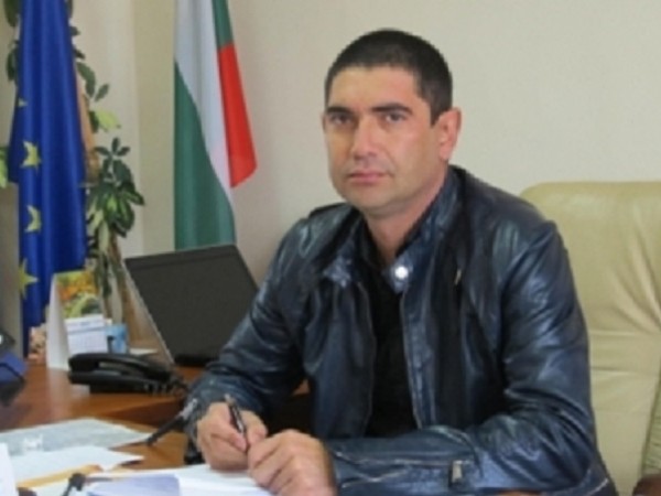 Шефът на Общинския съвет в Септември Лазар Влайков, който е