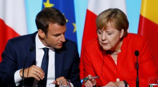 Германският канцлер Ангела Меркел и френският президент Еманюел Макрон осъдиха