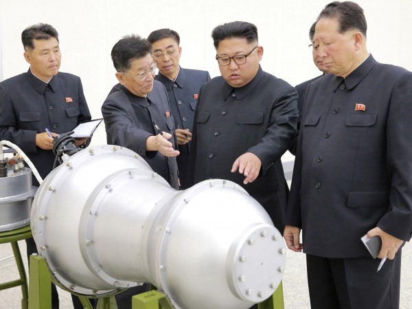 Необходимо е да бъде засилен натискът над Северна Корея, включително