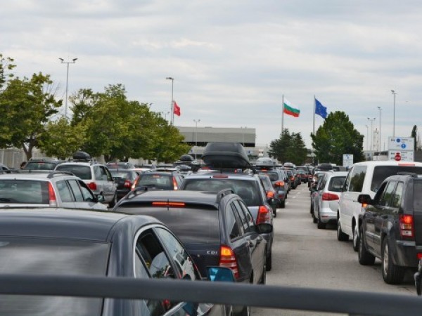 На българо-турската граница, на ГКПП "Капитан Андреево" има 1 км