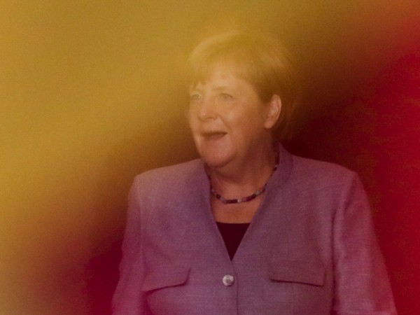 Блокът ХДС/ХСС, чийто лидер е германският канцлер Ангела Меркел, разполага