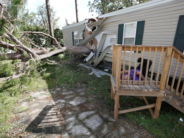 Властите във Флорида съобщиха, че загиналите от урагана Ирма в